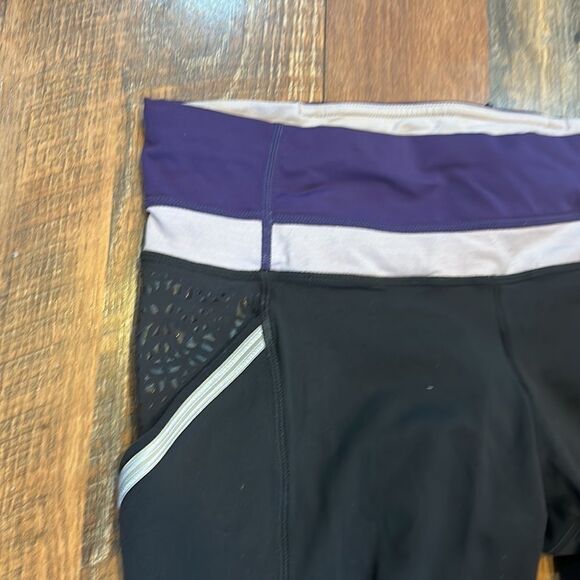 Lululemon Capri leggings 8 (2200) - Picture 3 of 6